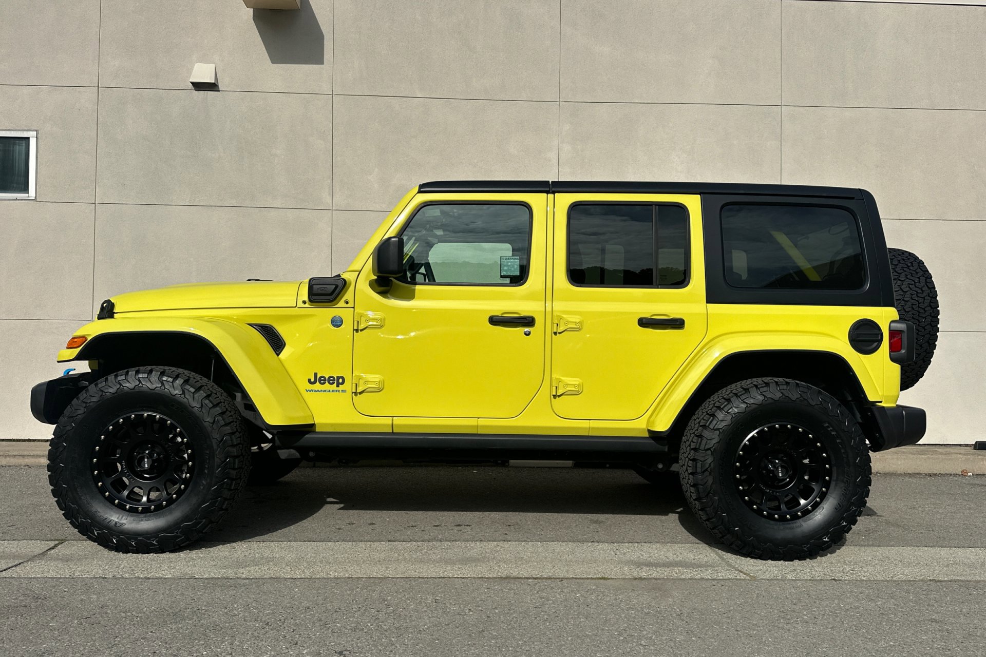 2024 Jeep Wrangler 4xe Sport S photo 4