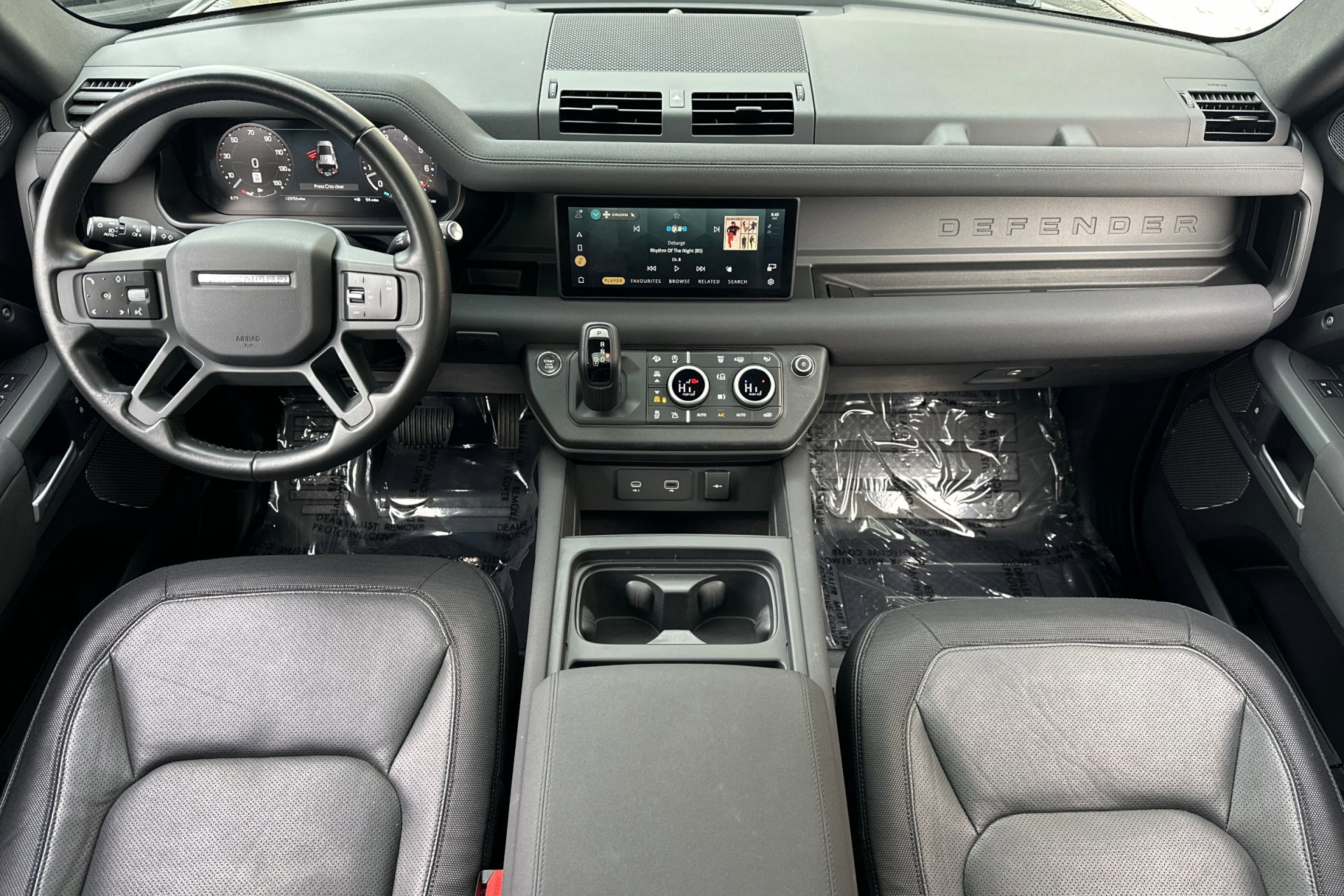 2023 Land Rover Defender 110 X-Dynamic SE photo 3