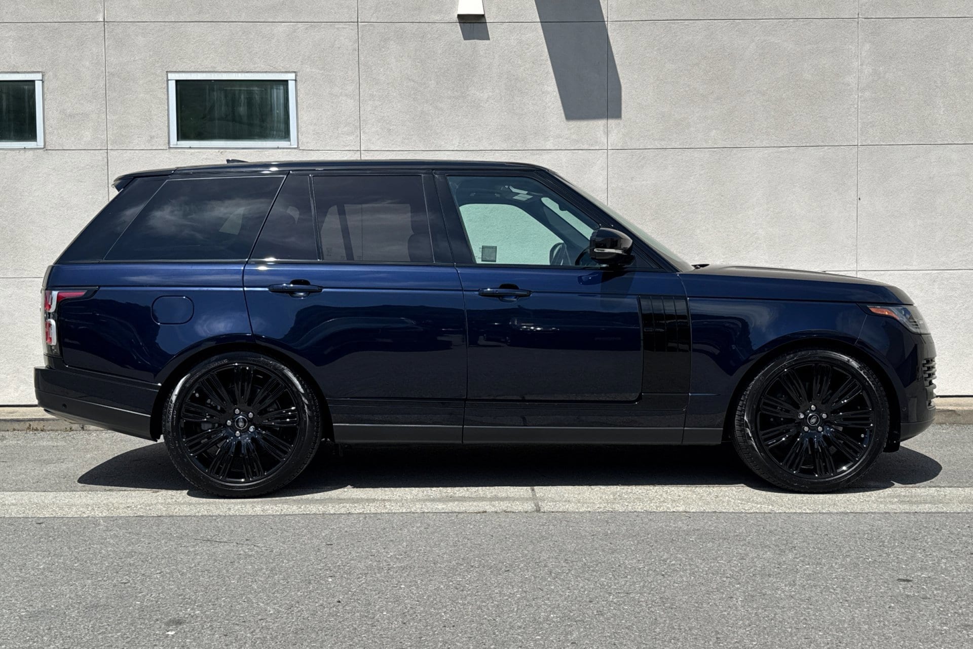 2021 Land Rover Range Rover Westminster photo 3