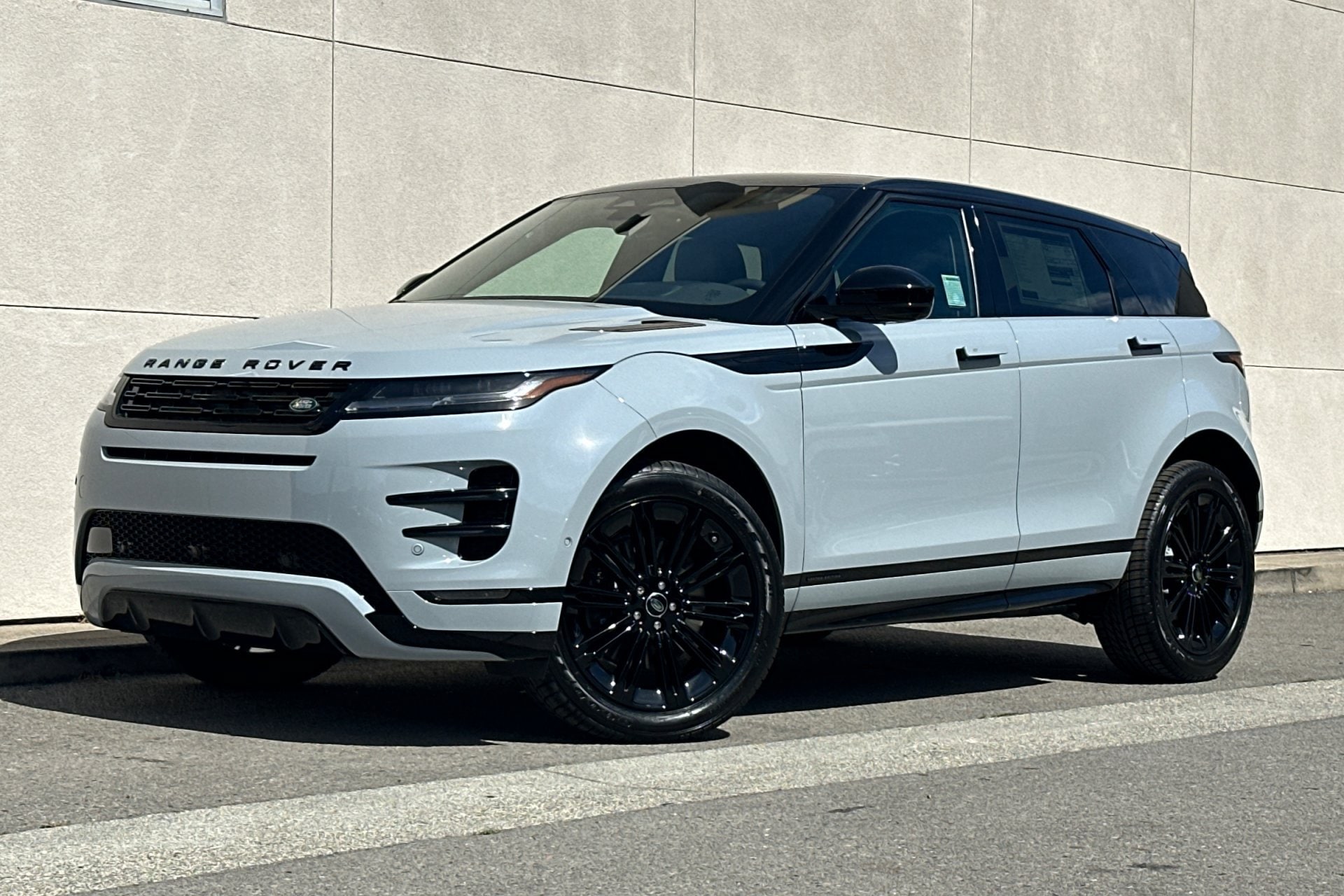 2026 Land Rover Range Rover Evoque