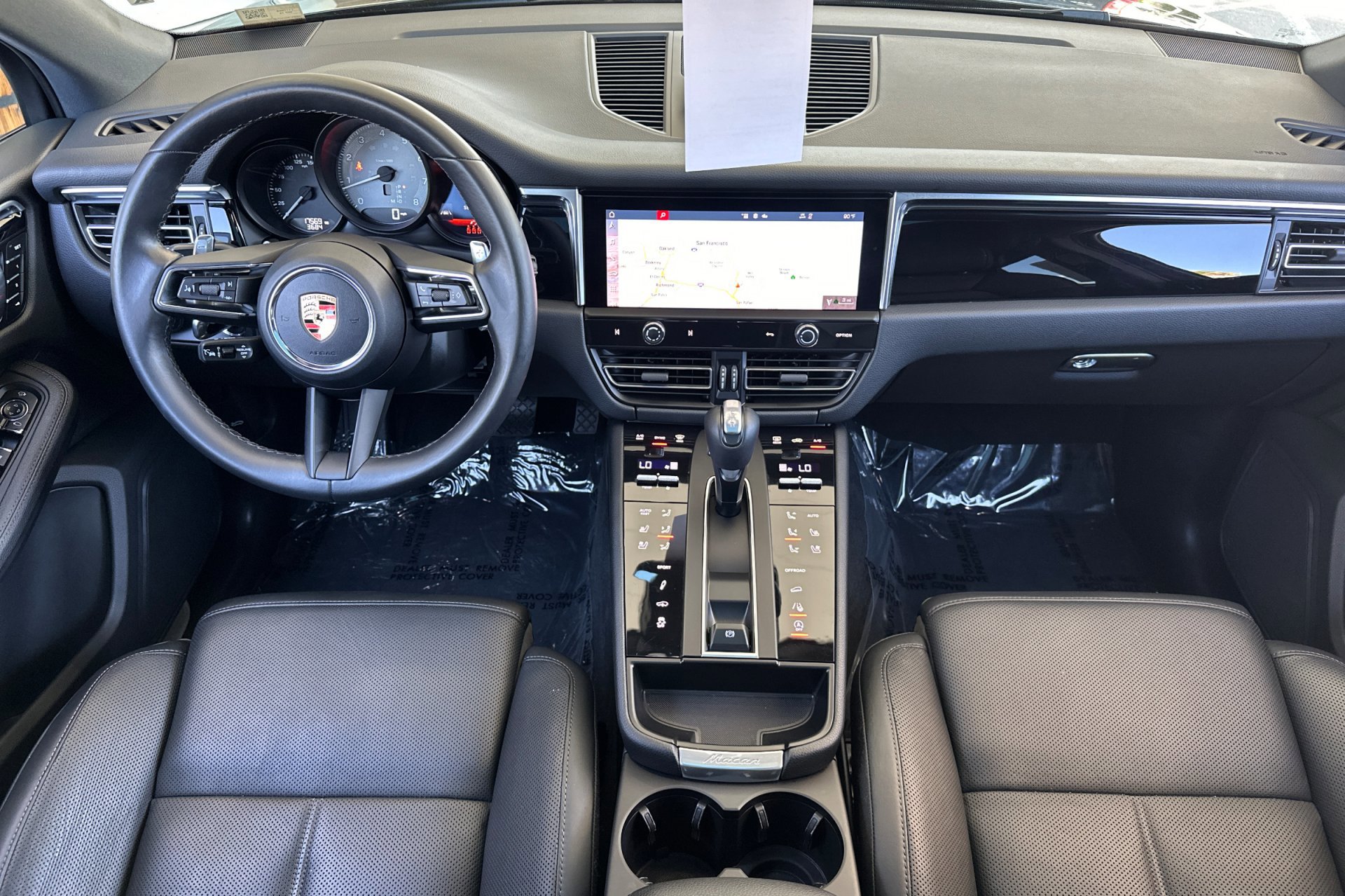 2023 Porsche Macan S photo 2