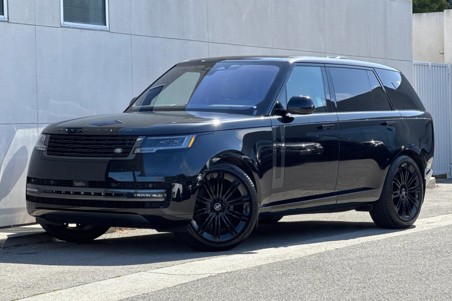 2023 Land Rover Range Rover 3.0 SE LWB 7's photo
