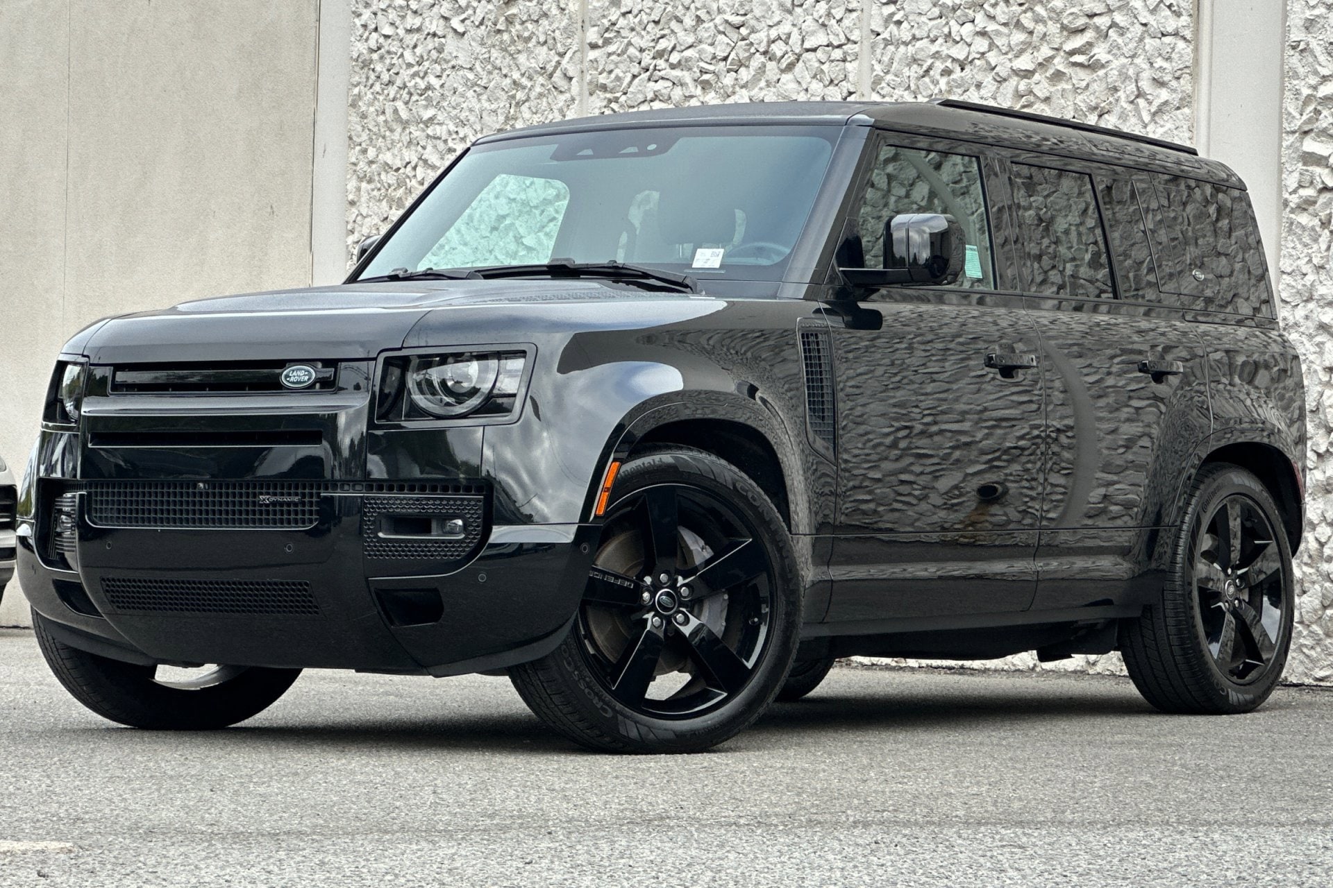 2023 Land Rover Defender 110 X-Dynamic SE