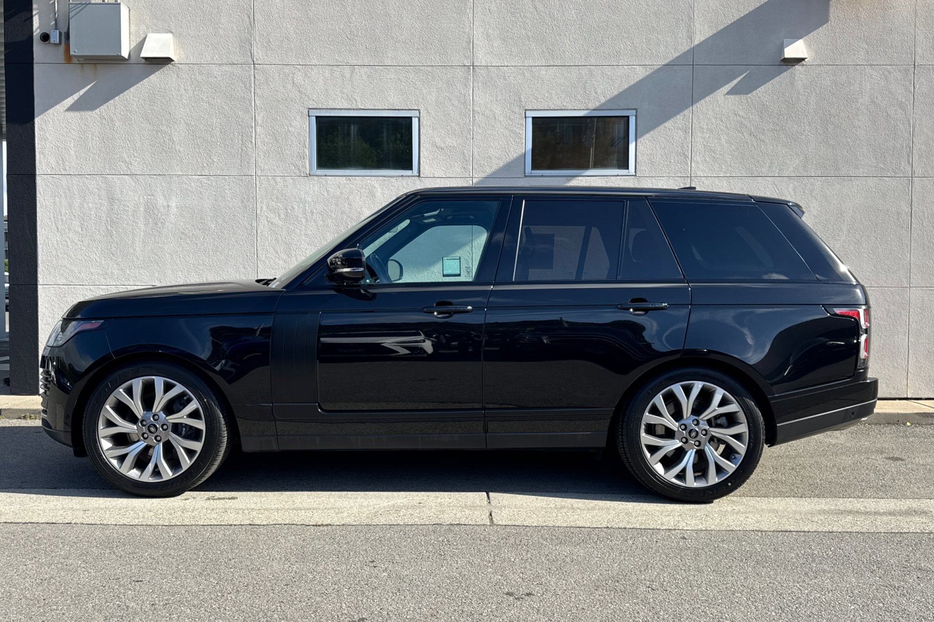 2019 Land Rover Range Rover HSE photo 4