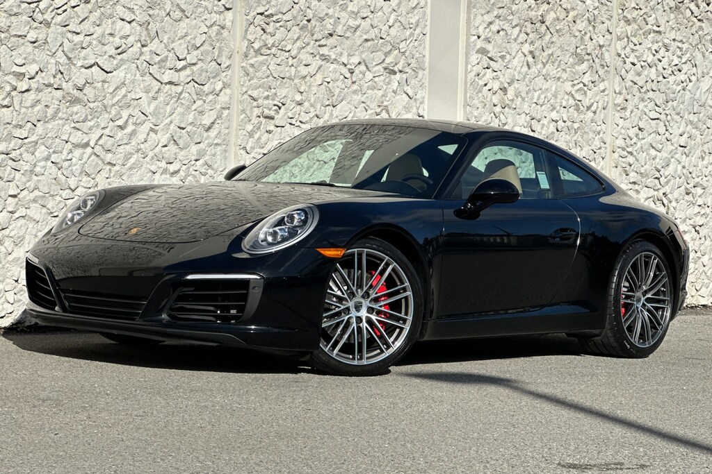 Used 2018 Porsche 911 Carrera 4S Coupe Coupe
