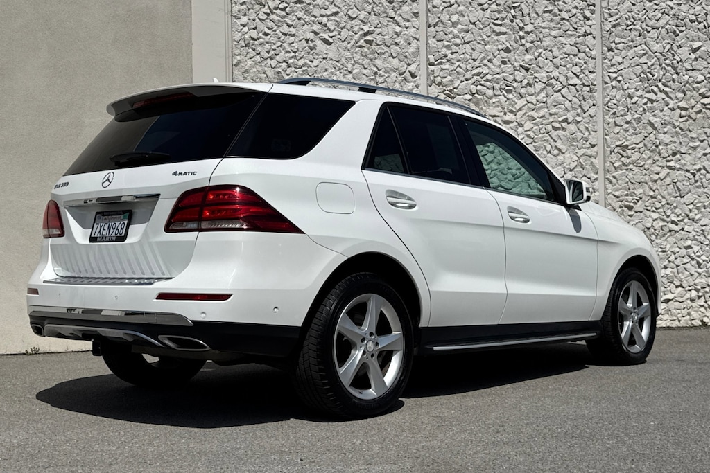 2017 Mercedes Benz GLE 350 4MATIC photo 2