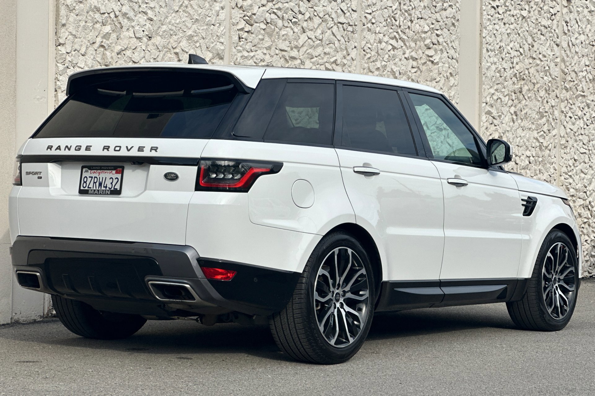 2022 Land Rover Range Rover Sport HSE Silver Edition photo 2