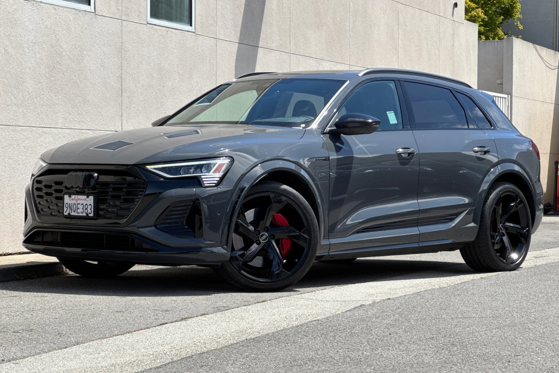 2024 Audi SQ8 e-tron 114 kWh Premium Plus quattro's photo