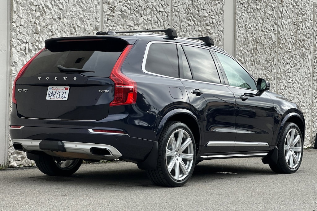 2017 Volvo XC90 T8 Inscription photo 2