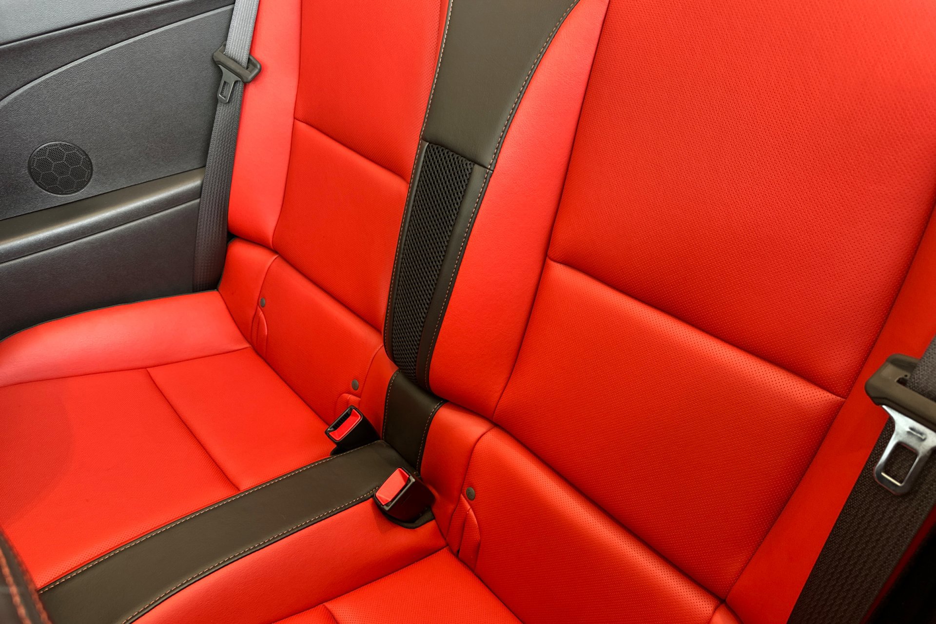 2011 Chevrolet Camaro 2SS photo 4