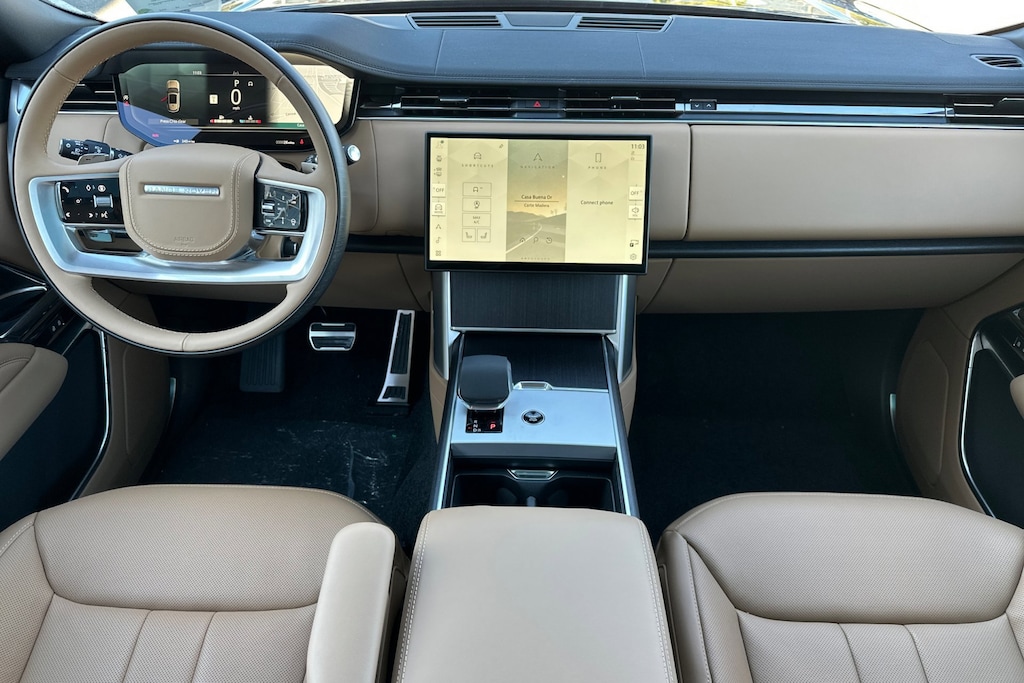 2026 Land Rover Range Rover SE photo 2