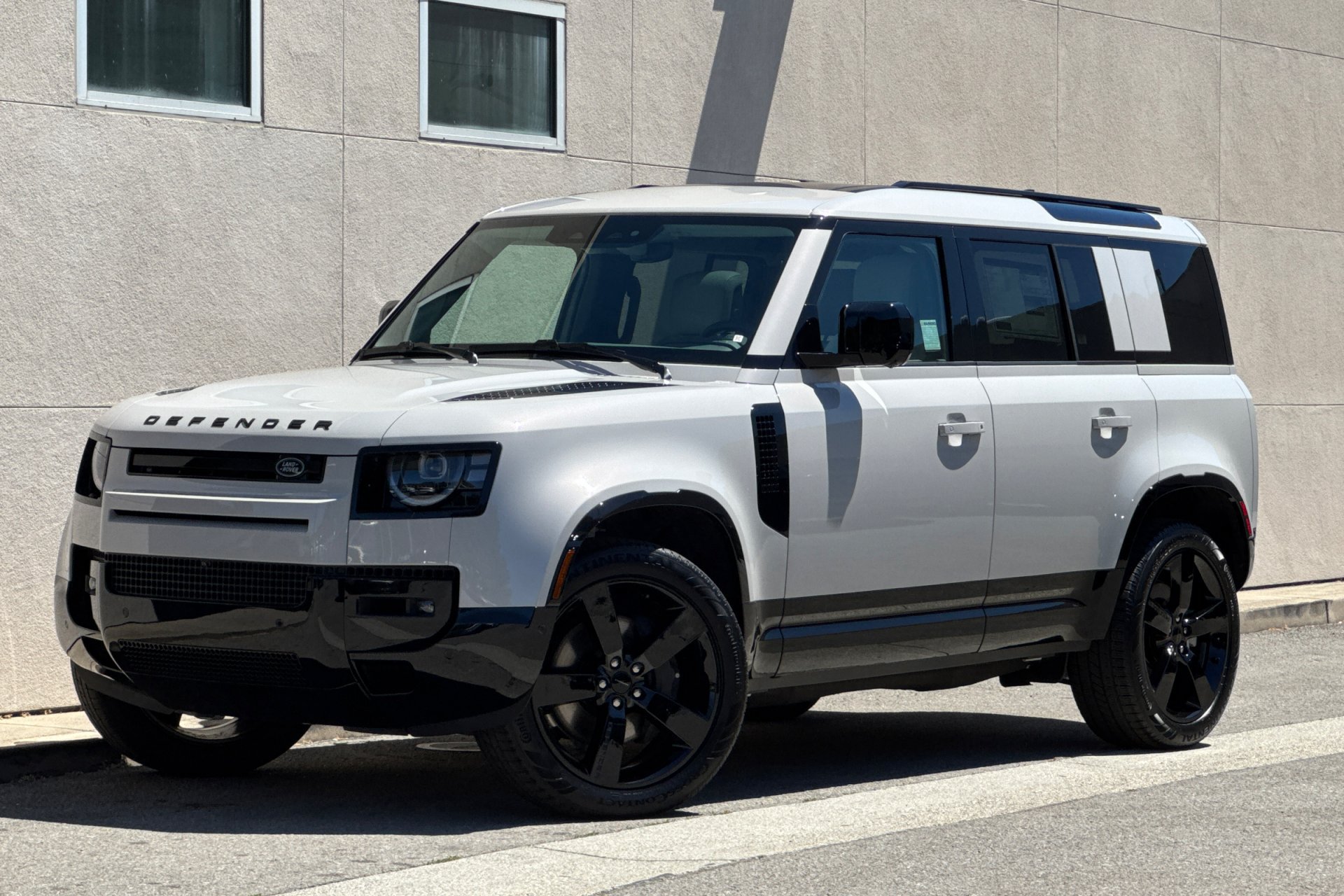 2026 Land Rover Defender 110