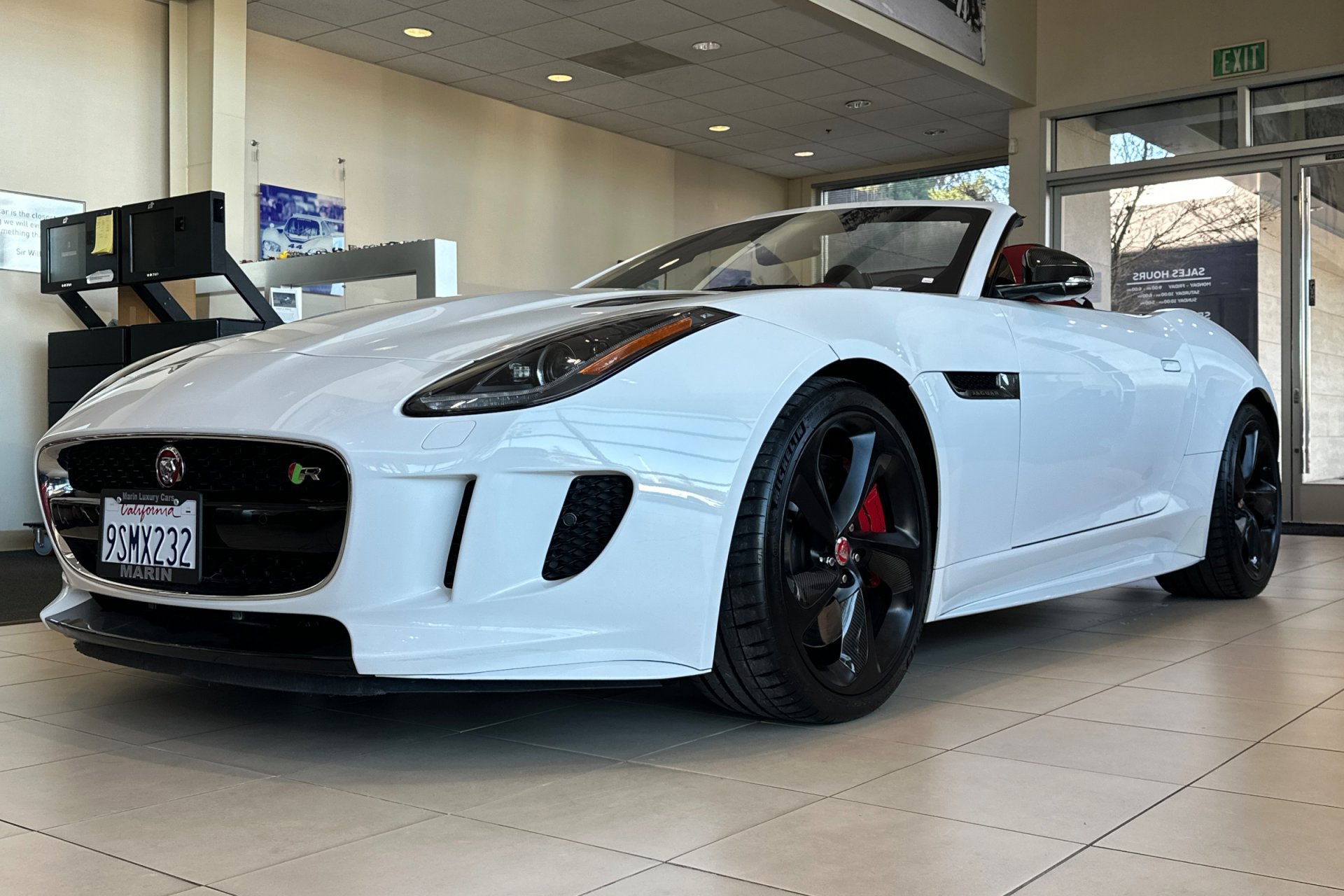 2017 Jaguar F-TYPE R's photo
