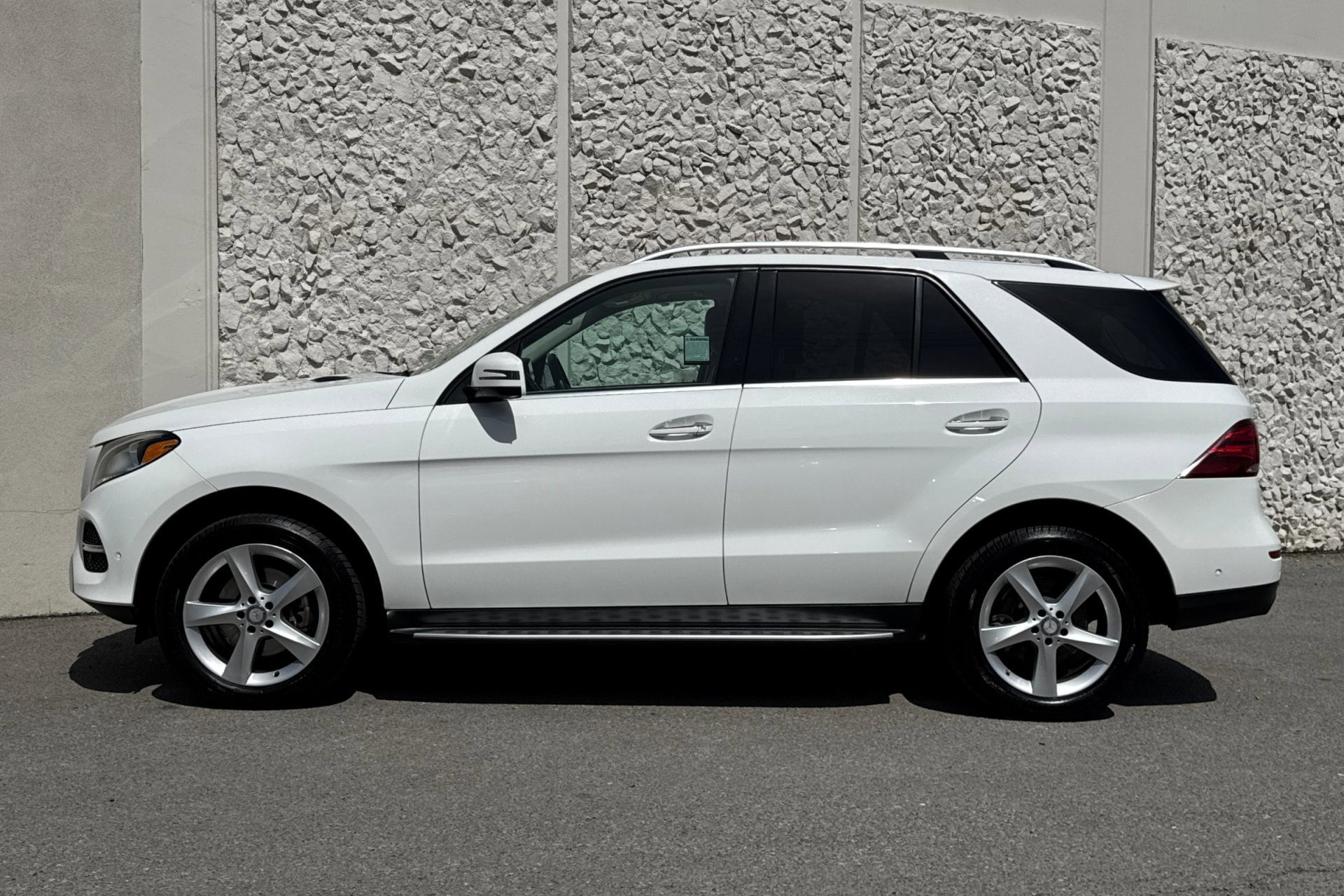 2017 Mercedes-Benz GLE-Class GLE350 4MATIC photo 4