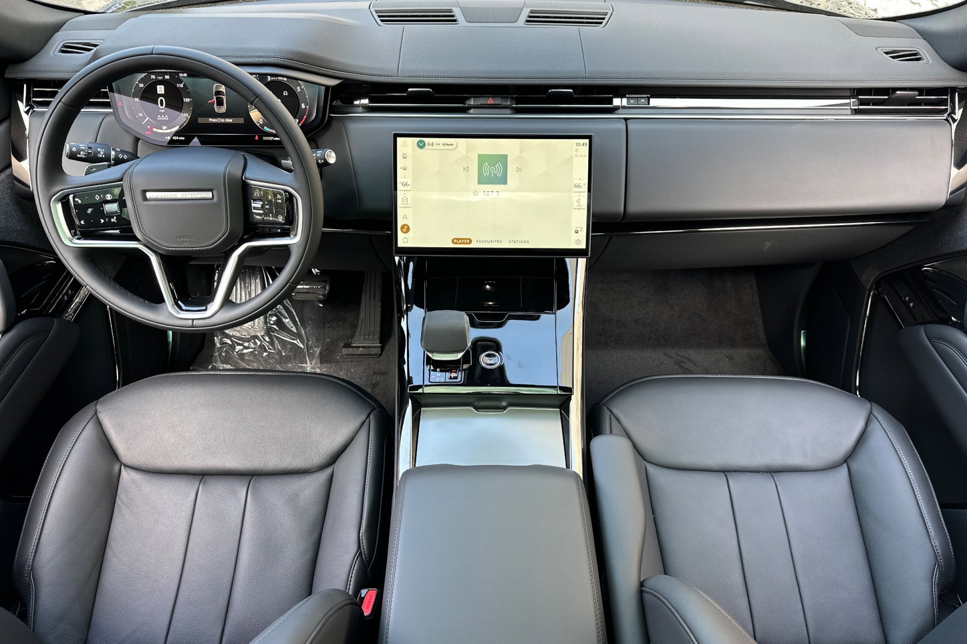 2025 Land Rover Range Rover Sport P530 Autobiography photo 3
