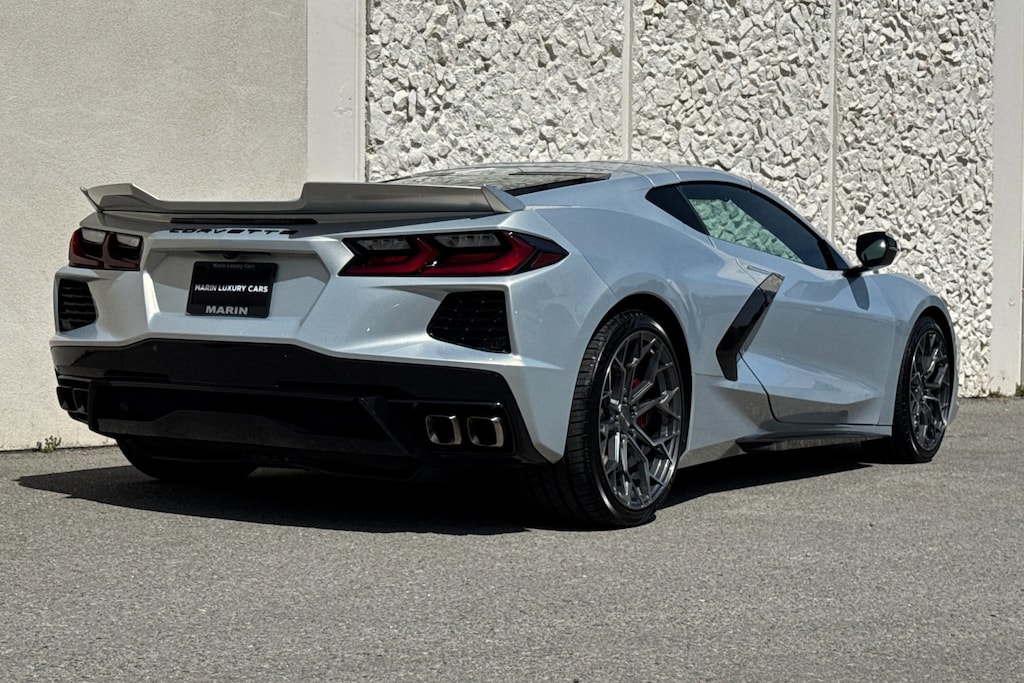 2021 Chevrolet Corvette 1LT Coupe photo 2
