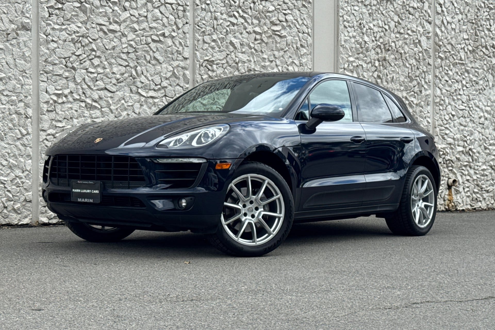 2018 Porsche Macan -'s photo