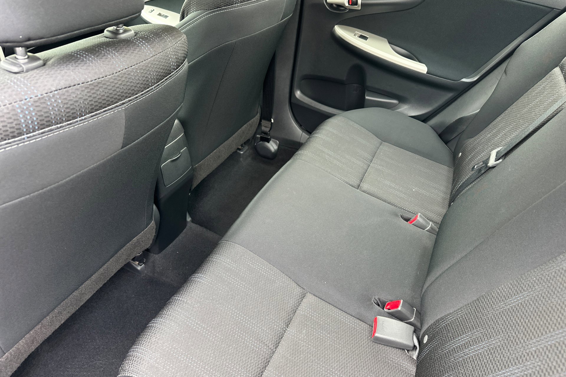 2012 Toyota Corolla S photo 3