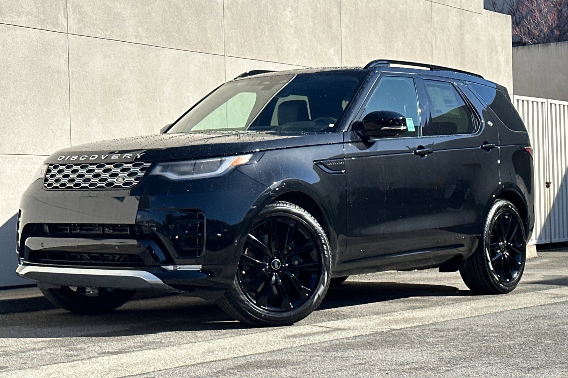 2026 Land Rover Discovery Gemini Edition
