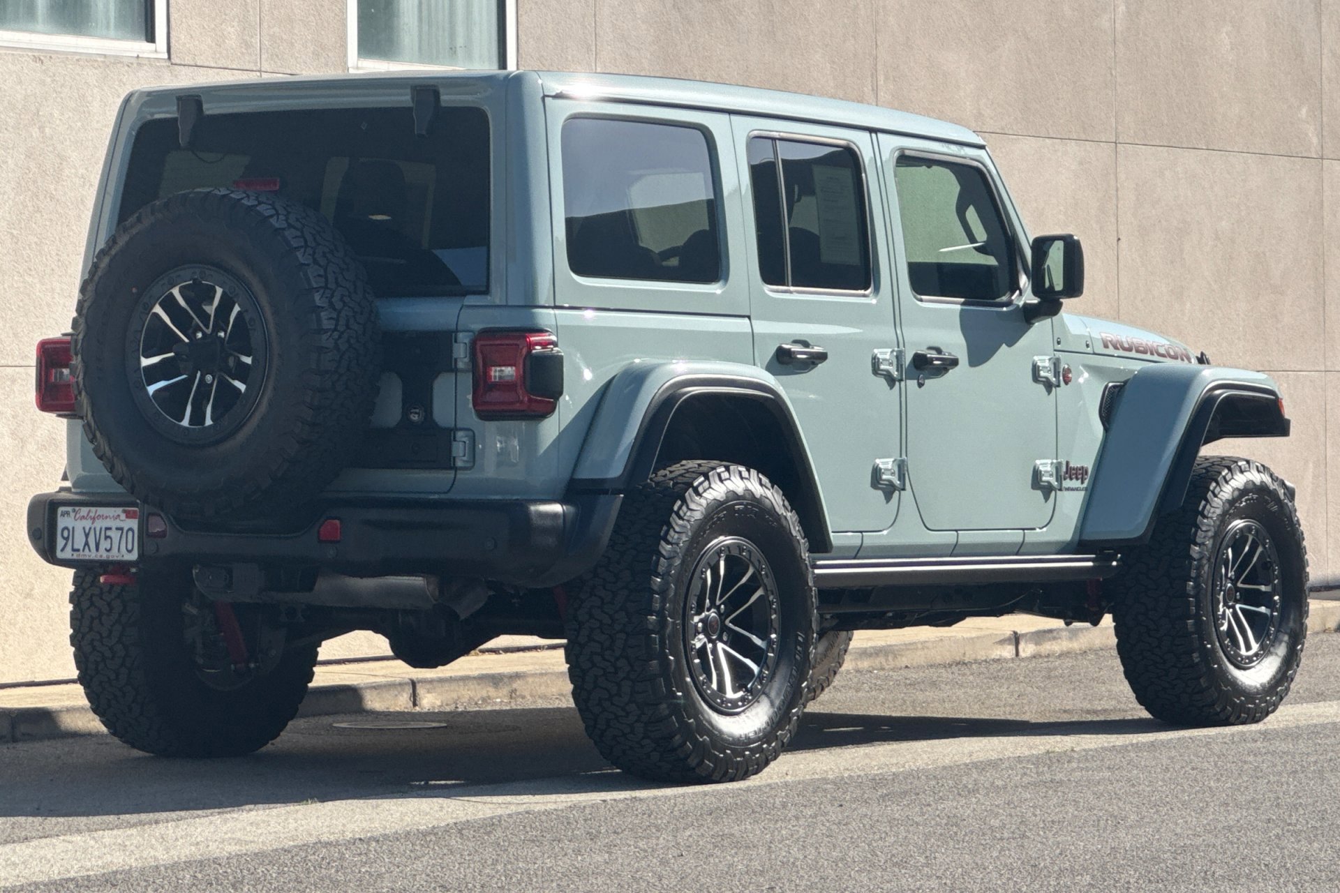 2024 Jeep Wrangler Rubicon photo 2