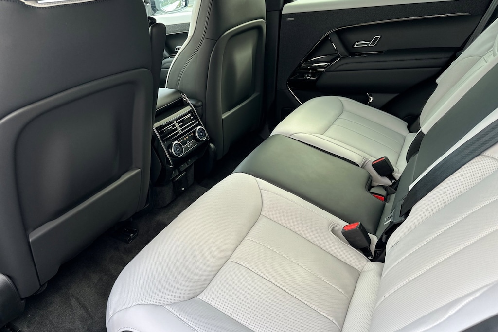 New 2025 Land Rover Range Rover Sport Dynamic SE 400PS SUV