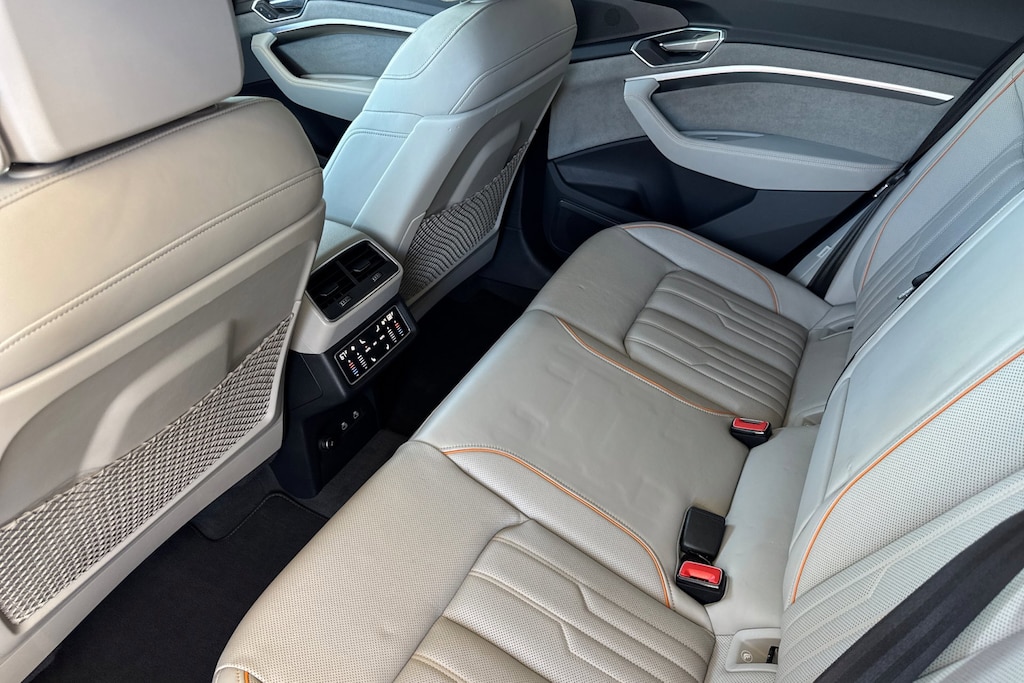 2023 Audi e-tron Prestige quattro Chronos Edition photo 3