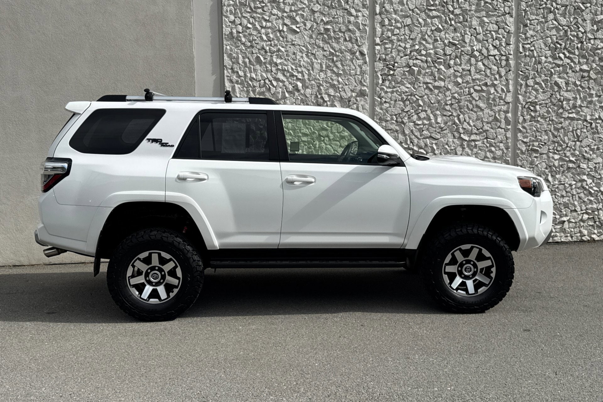 2018 Toyota 4Runner TRD Off Road Premium photo 3