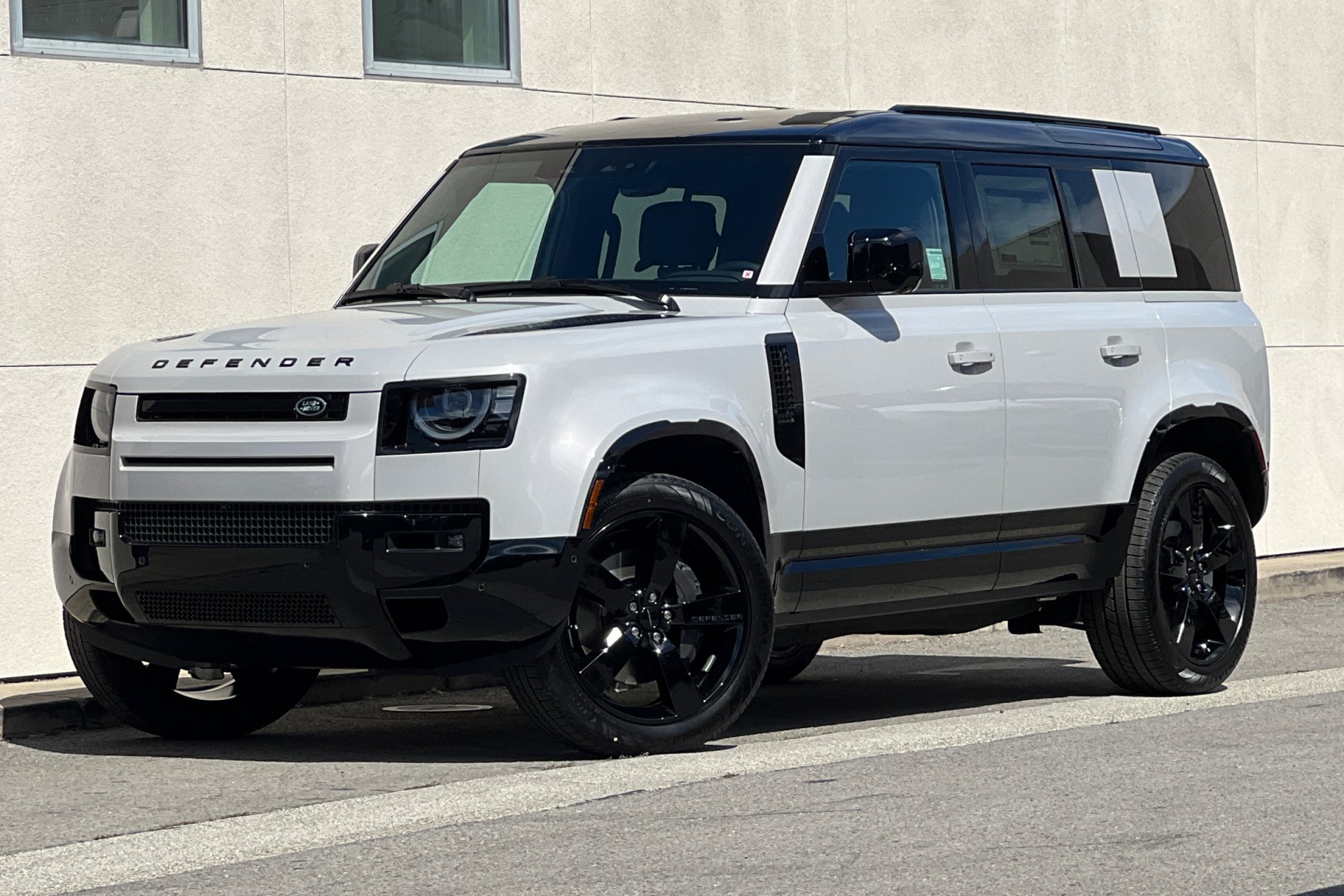 2026 Land Rover Defender 110