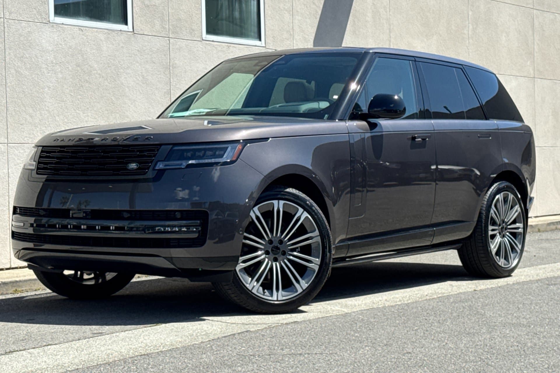 2026 Land Rover Range Rover 4.4 SE SWB's photo