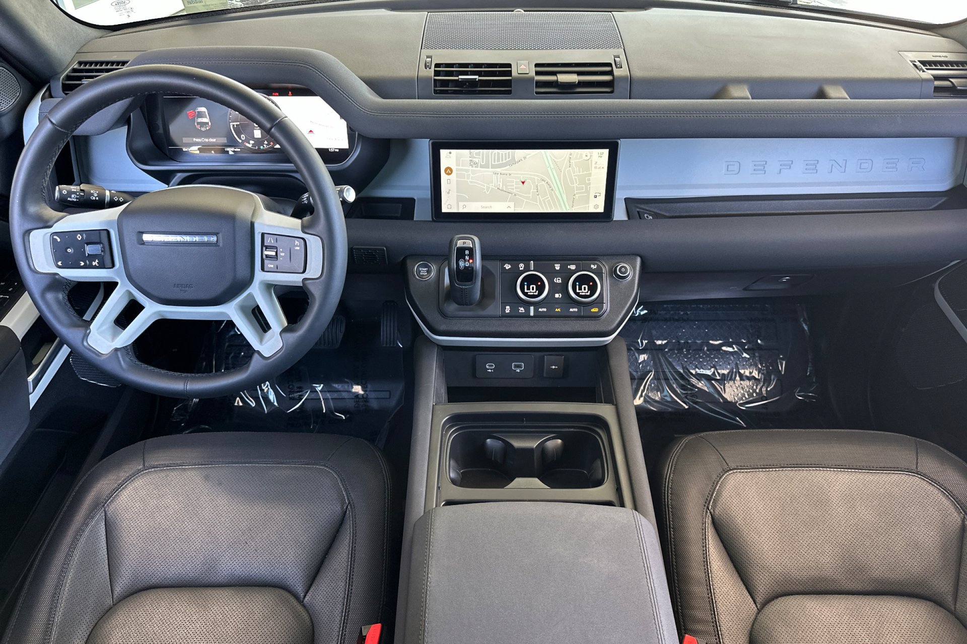 2023 Land Rover Defender X-Dynamic SE photo 3