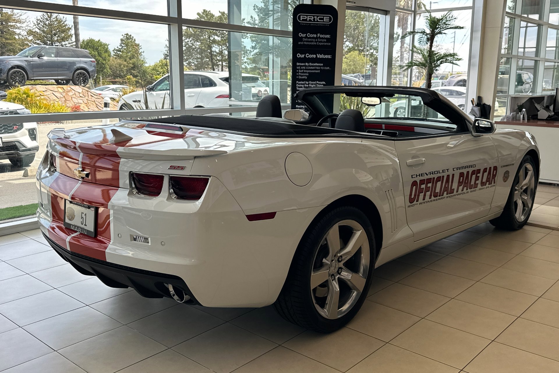 2011 Chevrolet Camaro 2SS photo 2