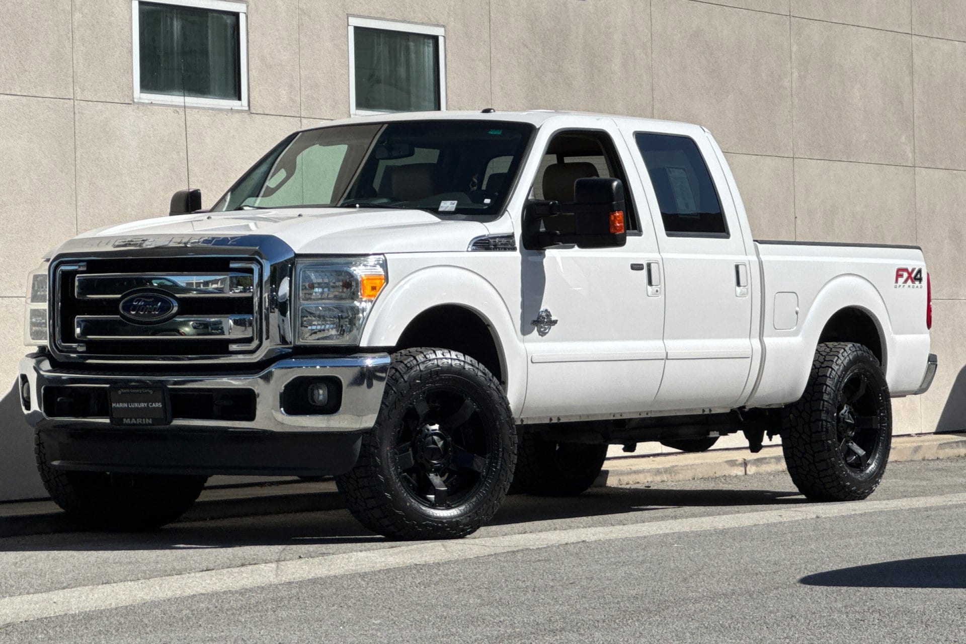 2016 Ford Super Duty F-250 SRW Lariat photo 1