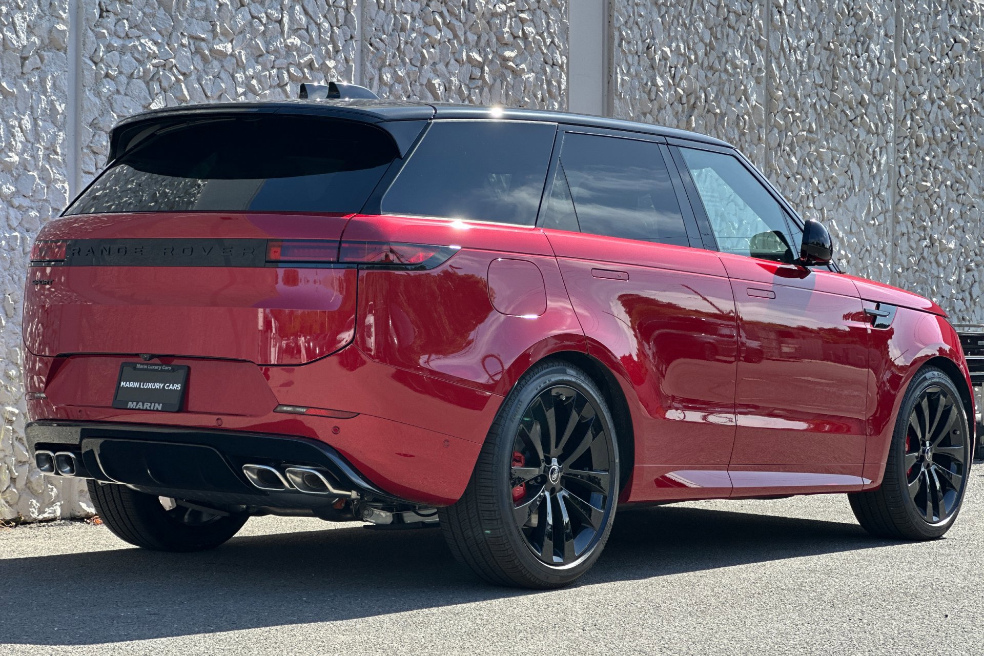 2025 Land Rover Range Rover Sport SE photo 2