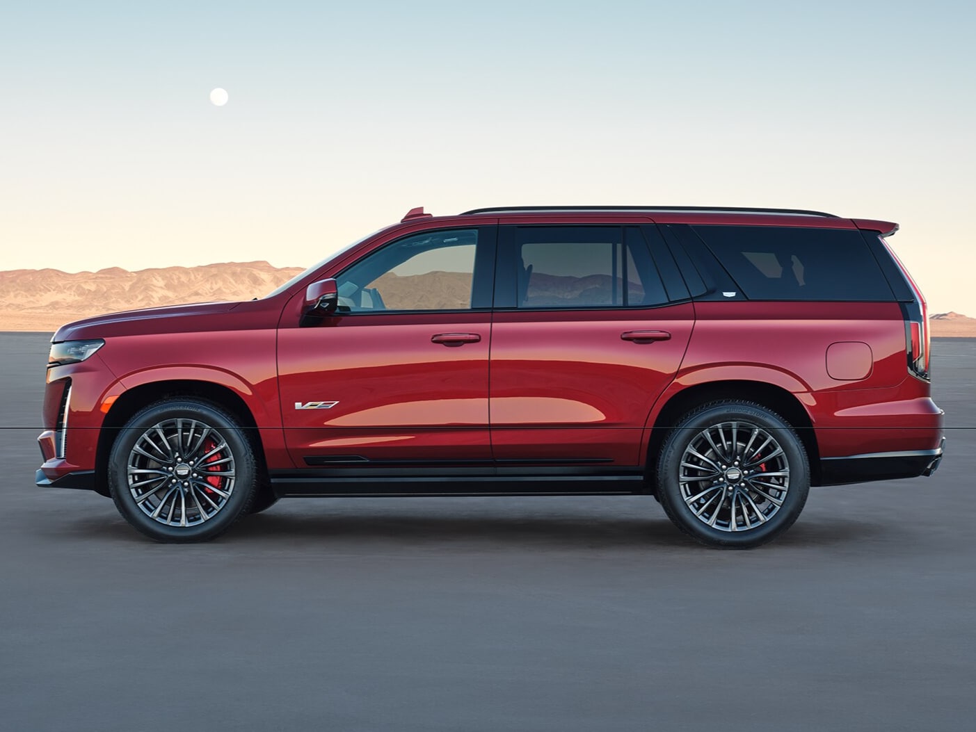 Side-Profile of 2024 Cadillac Escalade V
