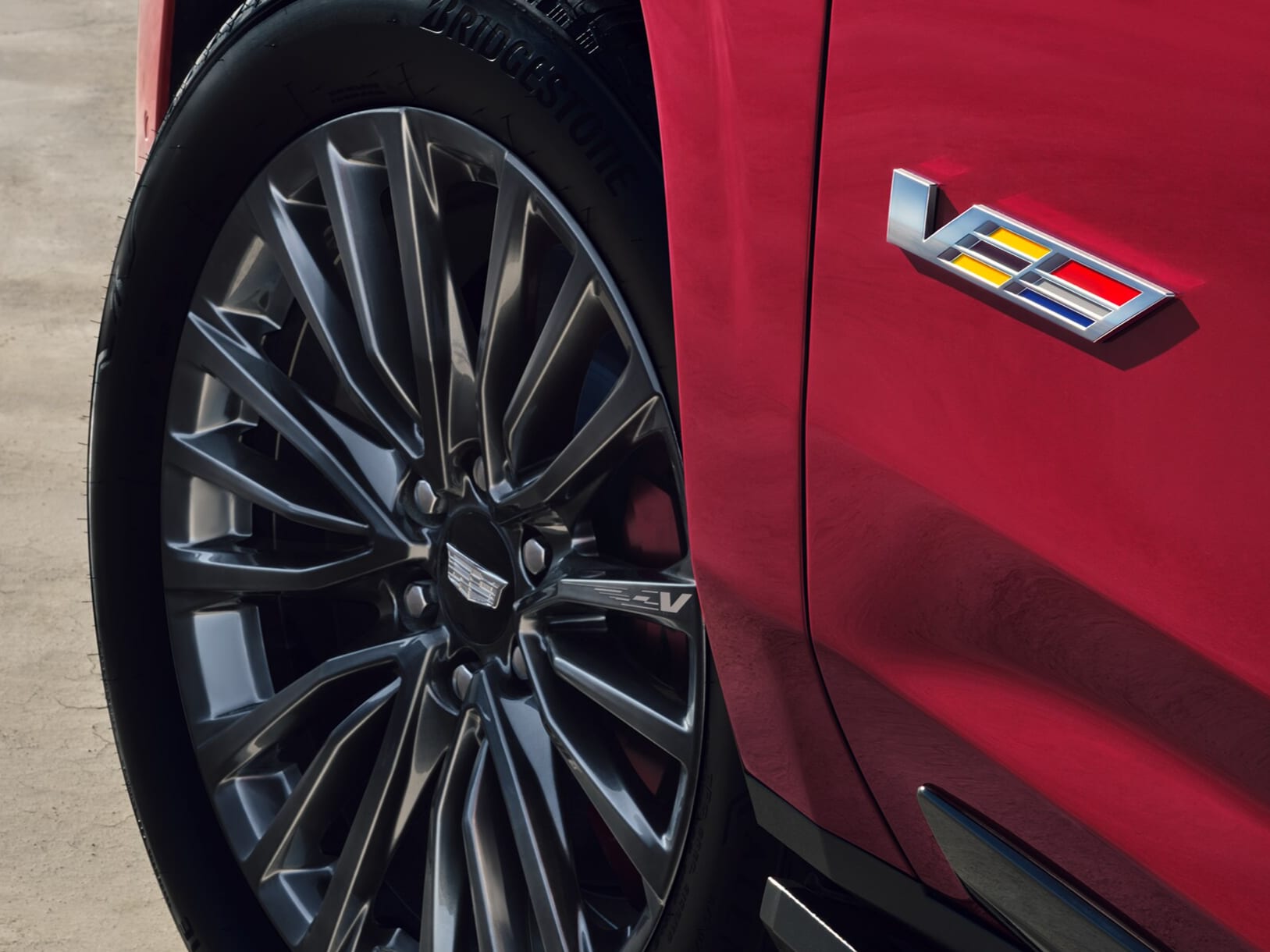 Front Wheel and V-Series Badging on the 2024 Cadillac Escalade V