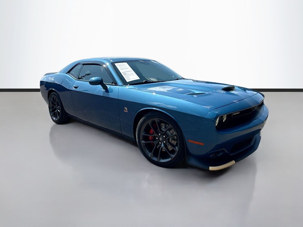 2022 Dodge Challenger R/T Scat Pack photo 3