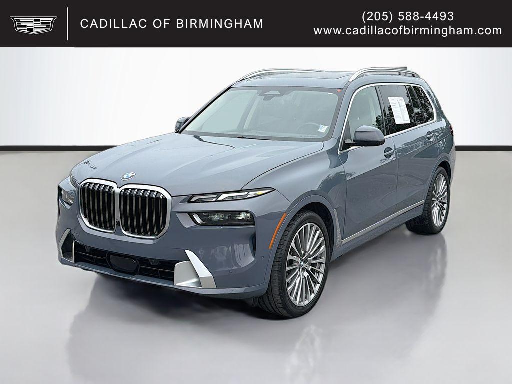 2023 BMW X7 xDrive40i's photo