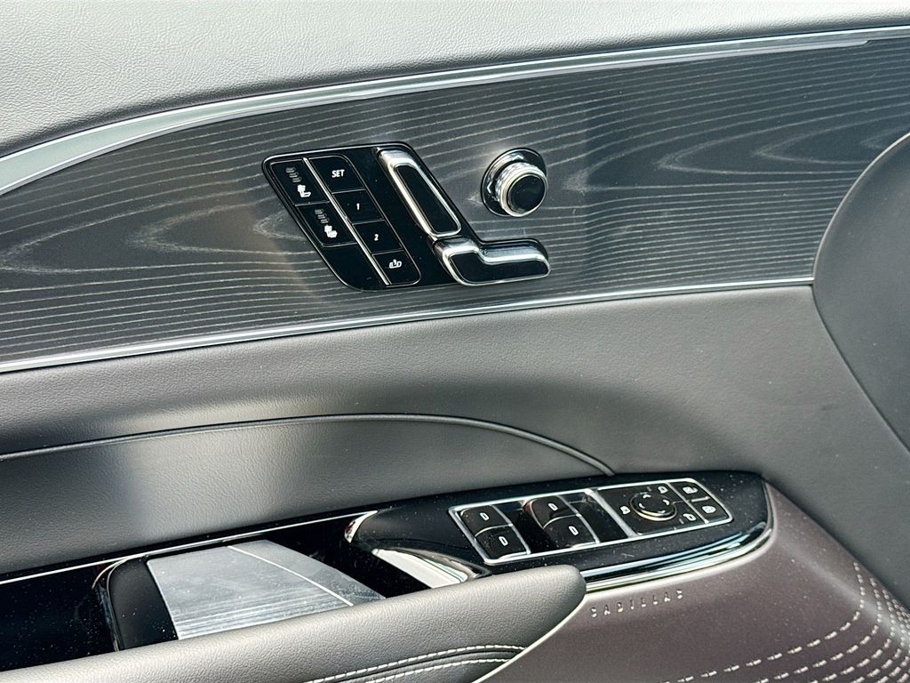 2025 Cadillac LYRIQ Sport 1 - Photo 18