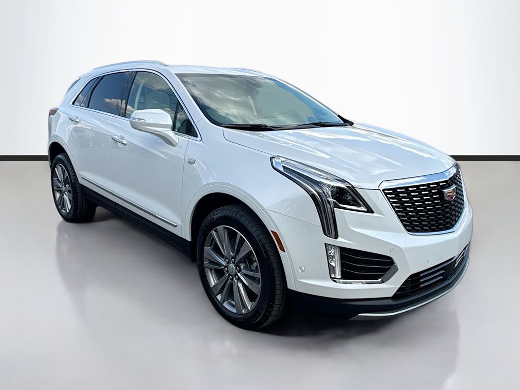 2025 Cadillac XT5 Premium Luxury photo 3