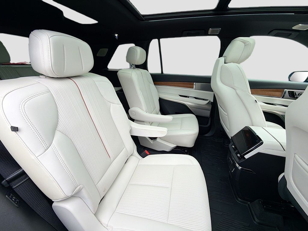 2026 Cadillac VISTIQ Sport - Photo 29