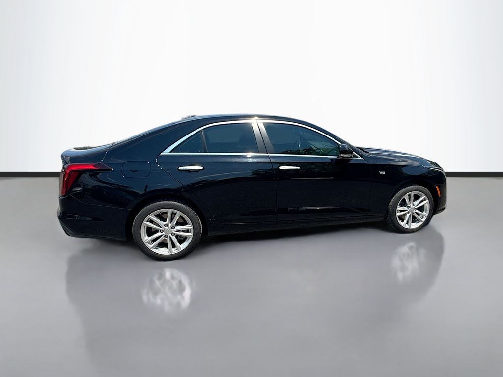 2022 Cadillac CT4 Luxury photo 4