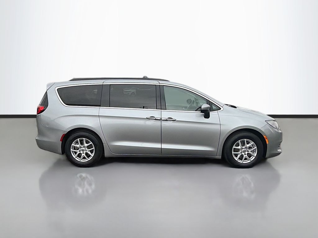 Used 2021 Chrysler Voyager LXI