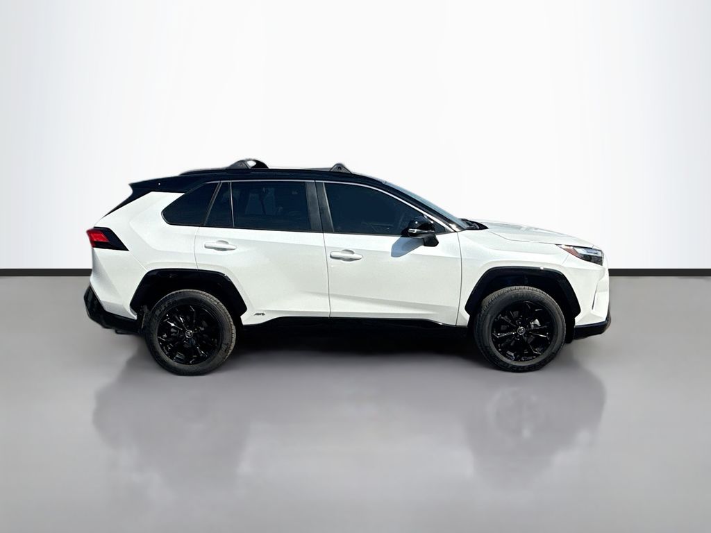 2025 Toyota RAV4 Hybrid XSE photo 4