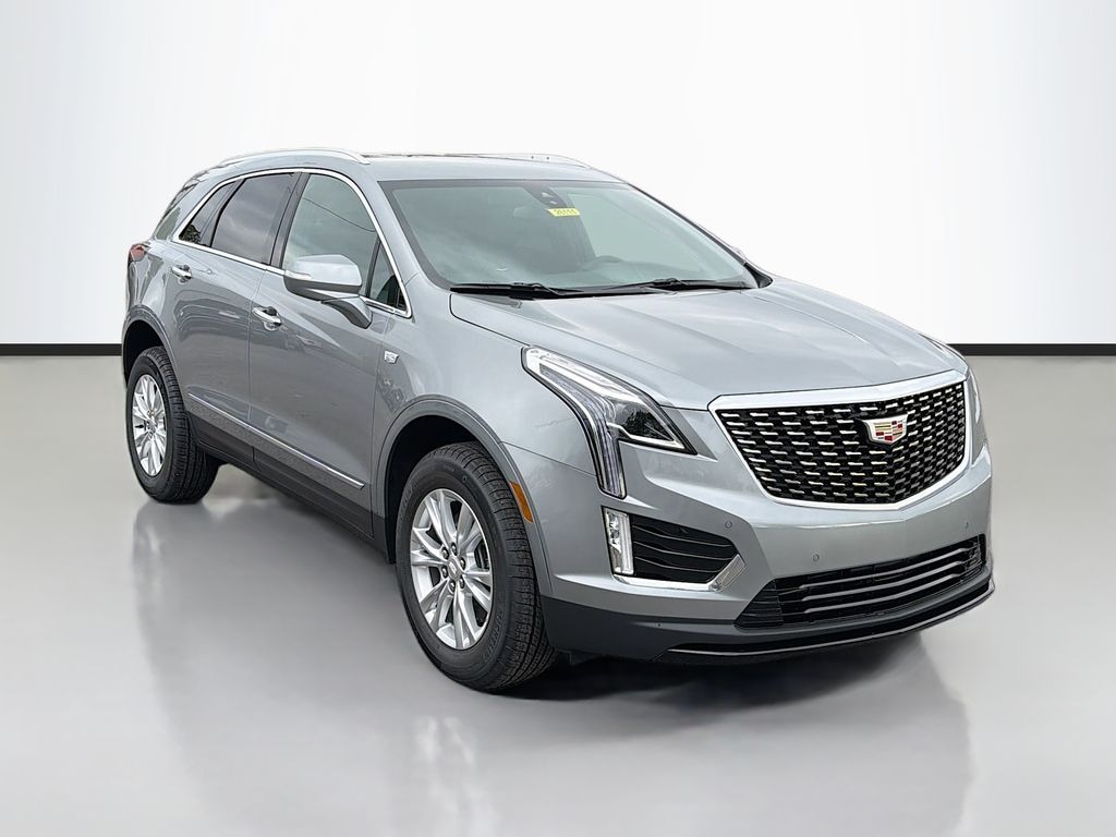 New 2026 CADILLAC XT5 Luxury SUV