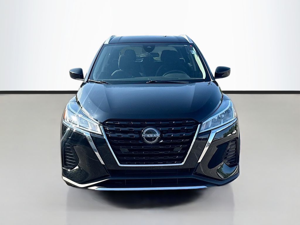 2023 Nissan Kicks SV photo 2
