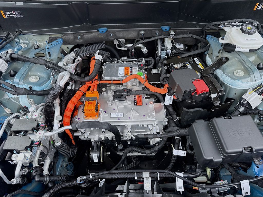 2026 Cadillac VISTIQ Sport - Photo 32