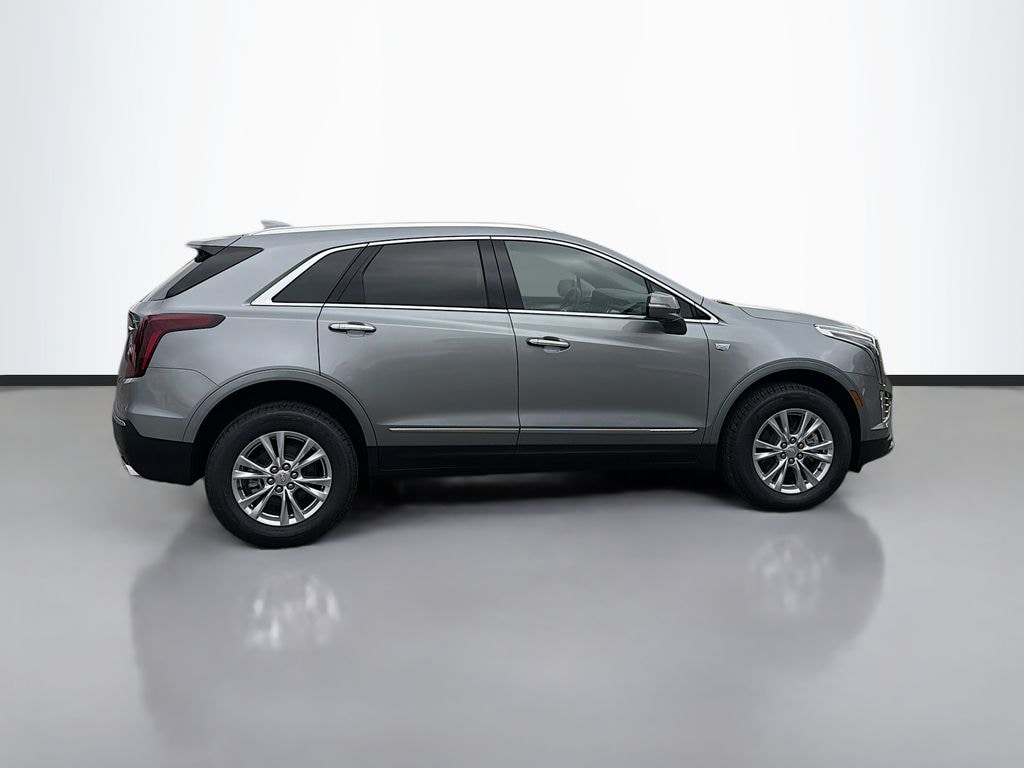 New 2026 CADILLAC XT5 Luxury SUV