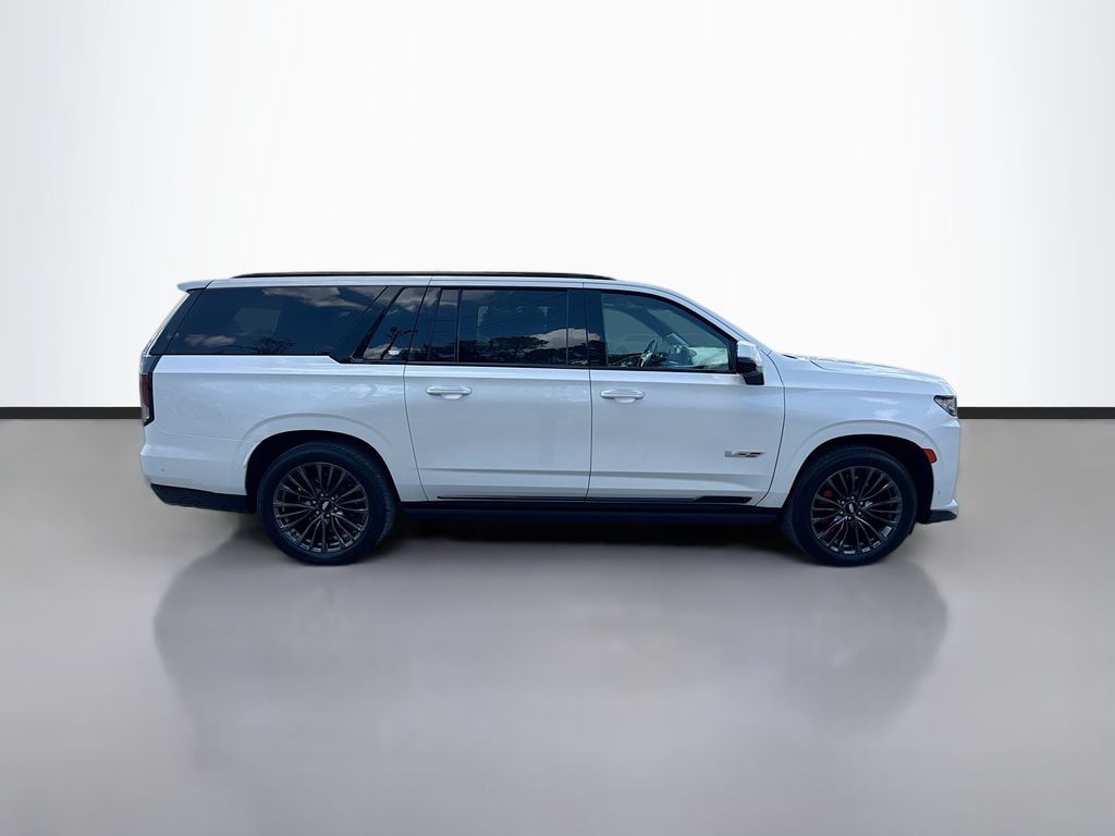 2023 Cadillac Escalade ESV photo 4