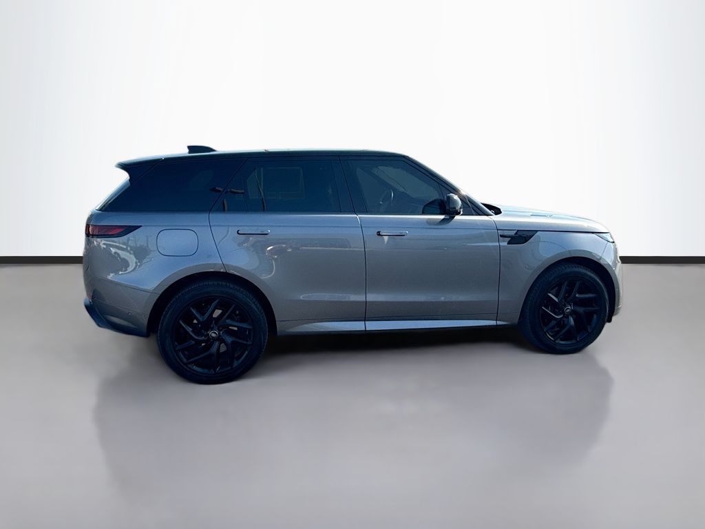 2024 Land Rover Range Rover Sport SE photo 4