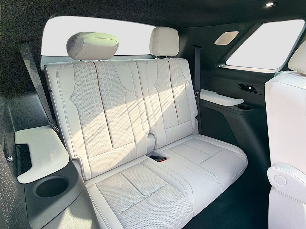 2026 Cadillac VISTIQ Sport - Photo 28